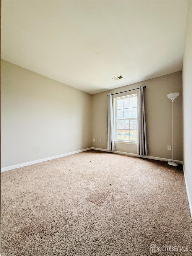 Building Photo - 47 Peppermint Dr