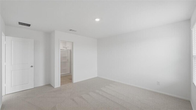 Building Photo - 221 Stumpy St