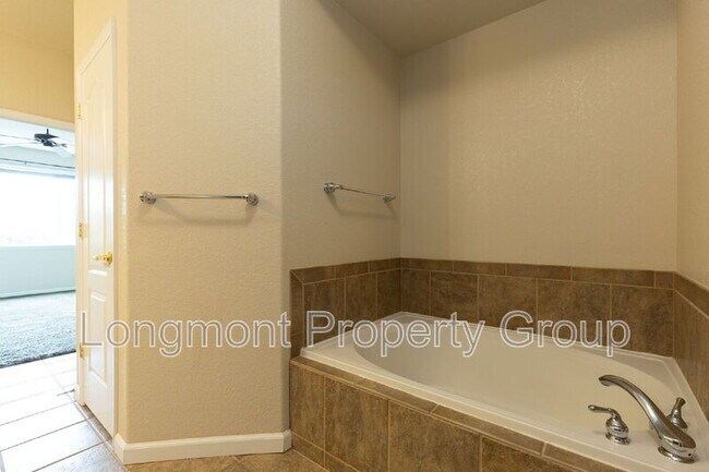 Building Photo - 1420 Whitehall Dr