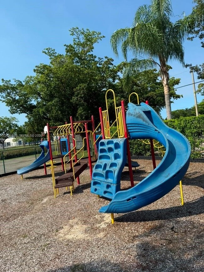Building Photo - 9021 W Sunrise Blvd