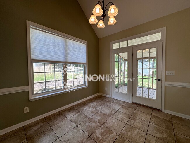 Building Photo - 4 Bedroom Home Near Birkdale Village