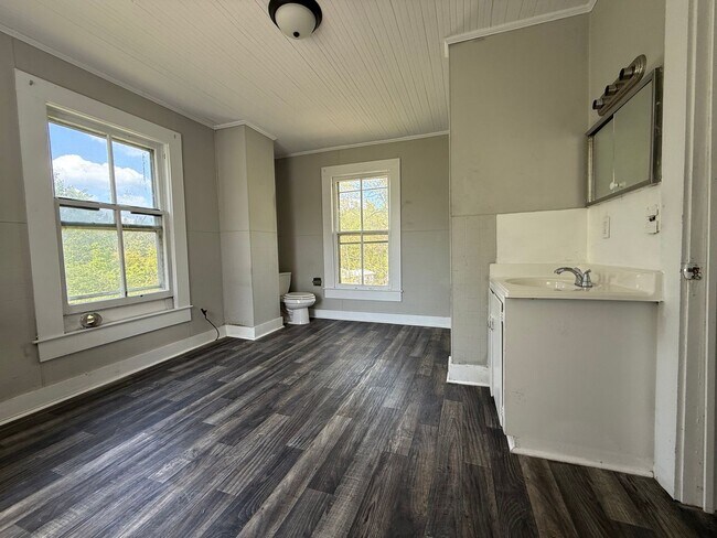 Building Photo - 2 Bedroom/1 Bath Apartment in Polkton