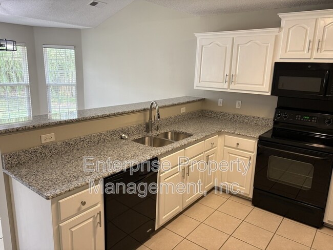 Building Photo - 11556 Milton Meadows Dr