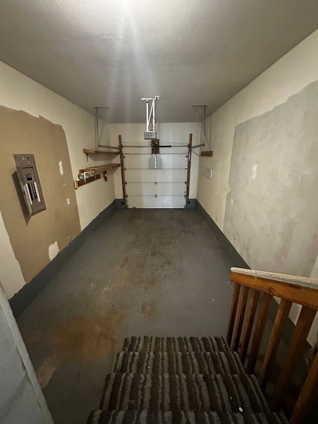 Building Photo - *Move In Special, Half off Rent! (See ad for details)*3 Bedroom Home!