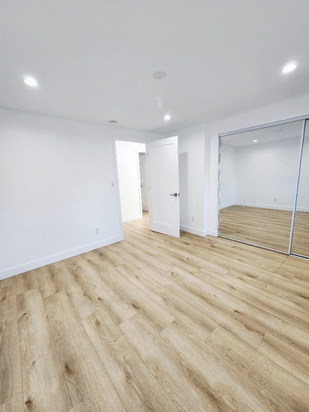 Building Photo - 2407 Abbot Kinney Blvd