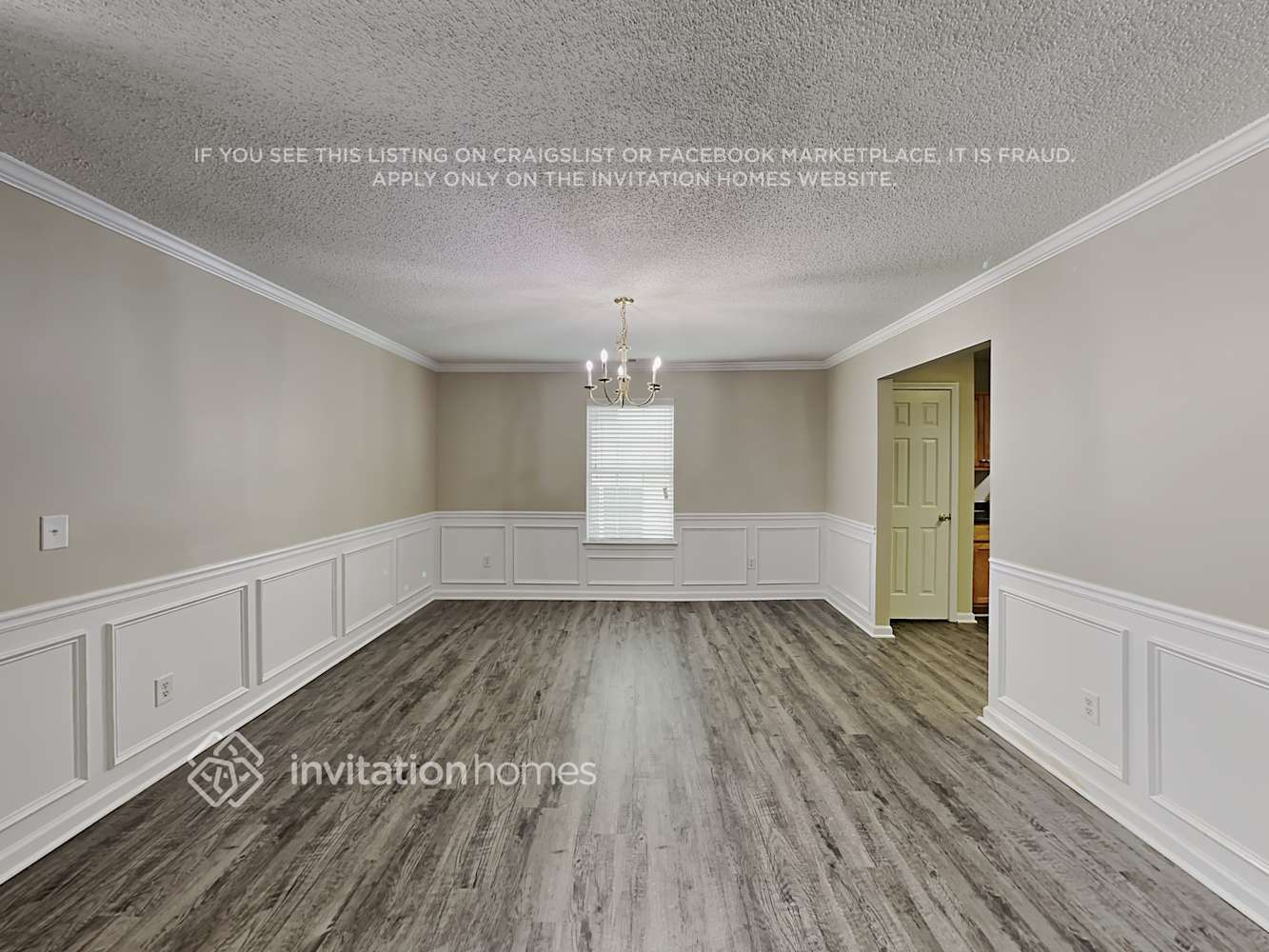 Building Photo - 254 Bonnes Dr SW