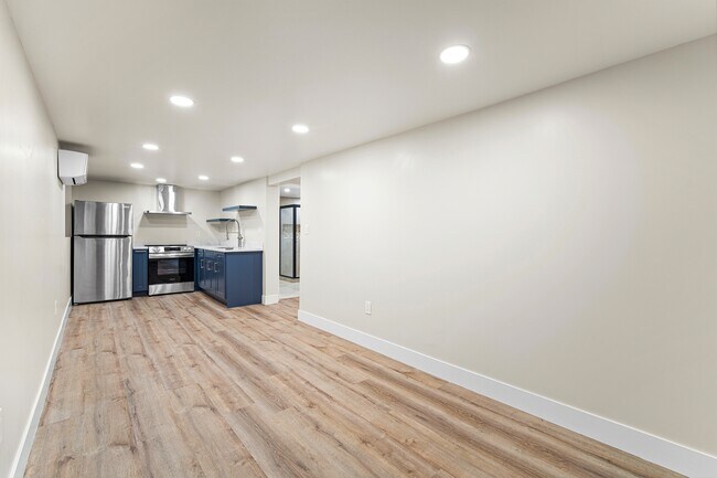 Building Photo - 483 Boynton Ave