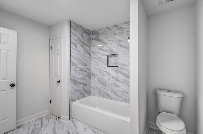 Building Photo - 8667 Havenhurts Dr Germantown, TN 38138