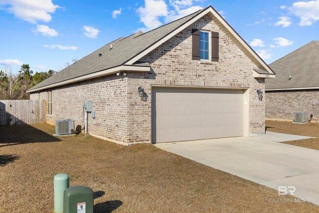 Building Photo - 1049 Stella Rd