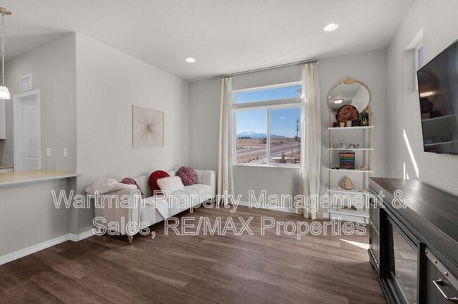 Building Photo - 7405 Marbled Wood Pt