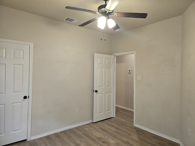 Building Photo - 217 Kaspar Way