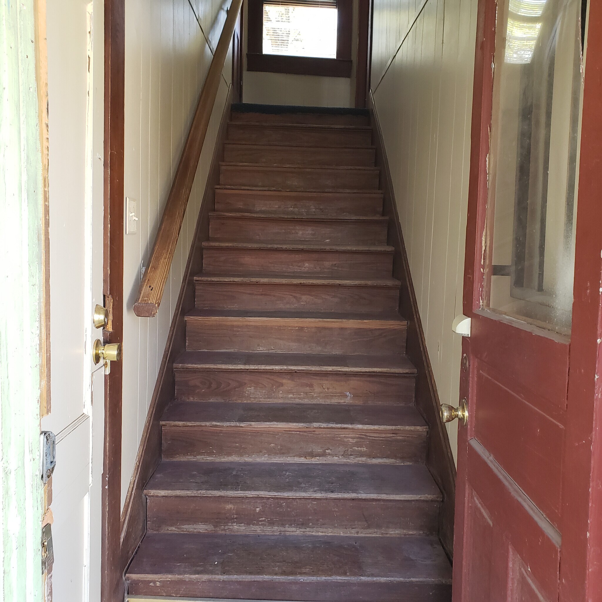 Building Photo - 715 N Main St