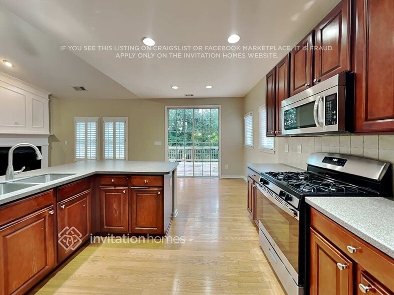 Building Photo - 1450 Independence Trl