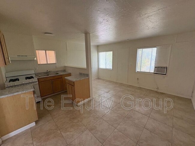 Building Photo - 38745 1/2 Campbell Dr