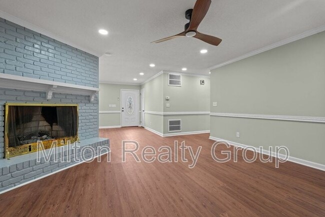 Building Photo - 1505 Fairview St