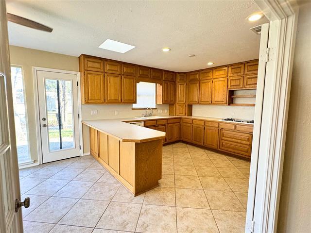 Building Photo - 906 Warren Way