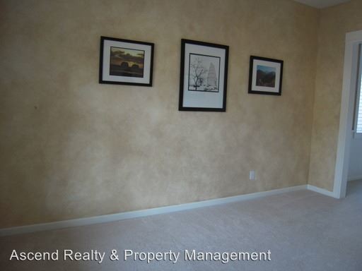 Building Photo - 7732 SW Carrollon Dr