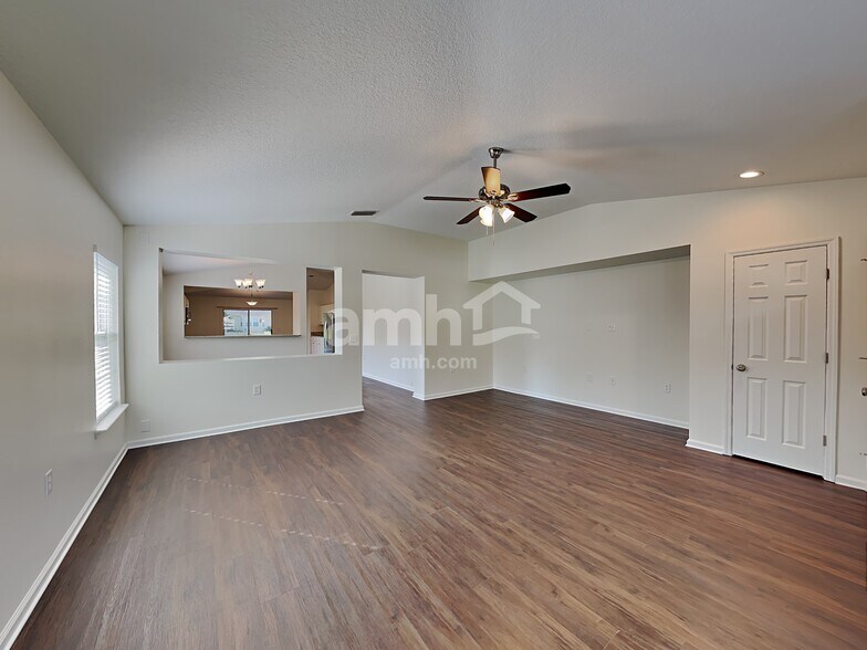 Building Photo - 3071 Bent Bow Ln