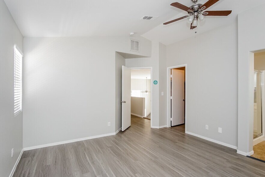 Building Photo - 716 Pine Field Ln