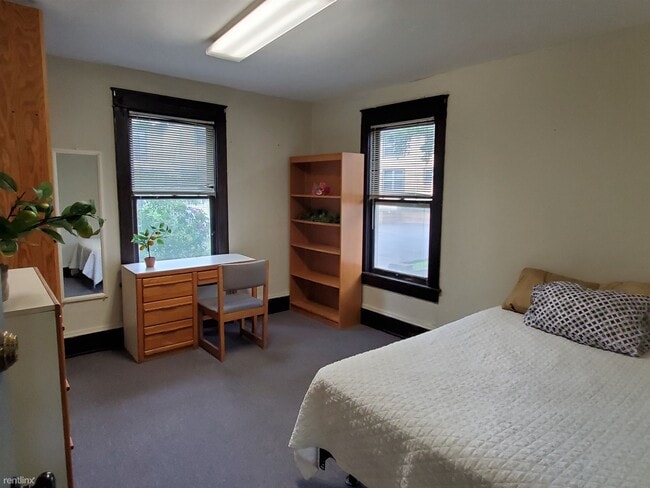 Building Photo - 7 br, 3 bath House - 105 Dryden Court 8-Be...