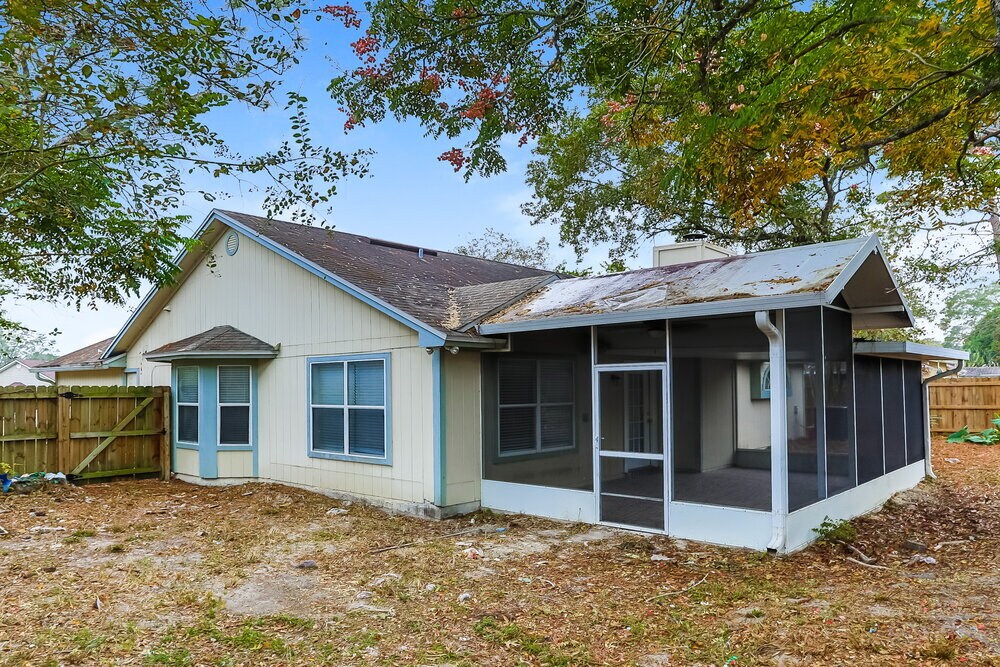 Building Photo - 7971 Copperfield Cir N