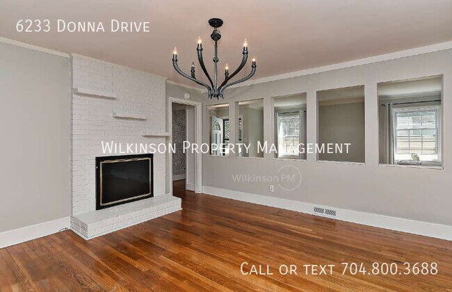 Building Photo - 6233 Donna Dr