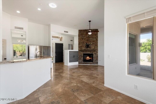 Building Photo - 11318 E White Feather Ln