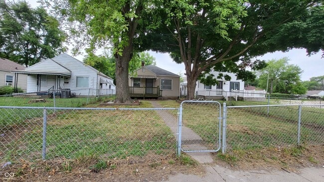Building Photo - 4505 East 21st St