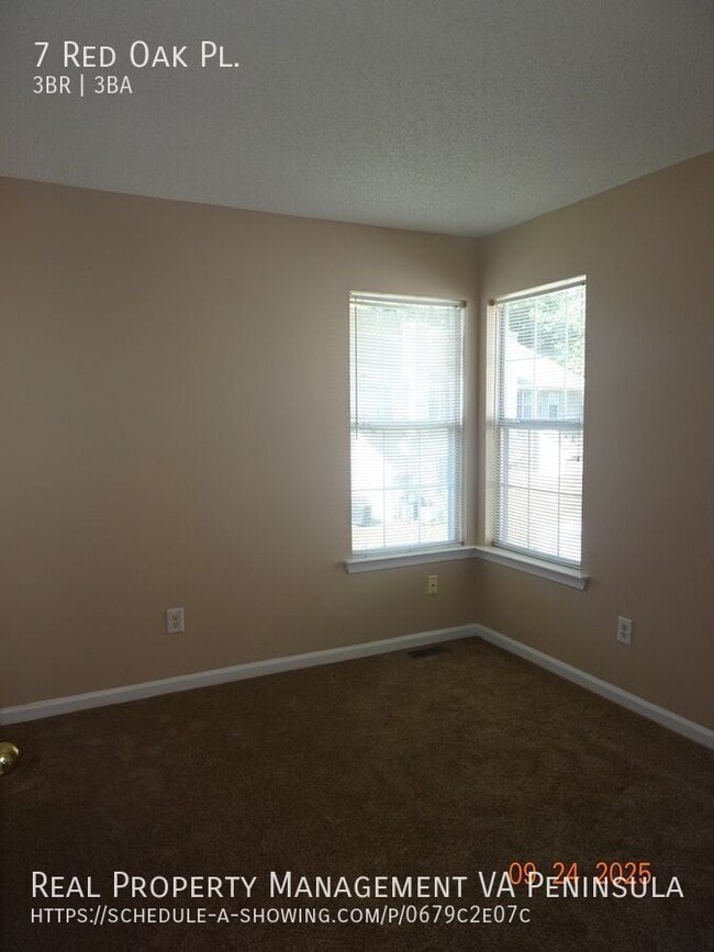 Building Photo - 7 Red Oak Pl