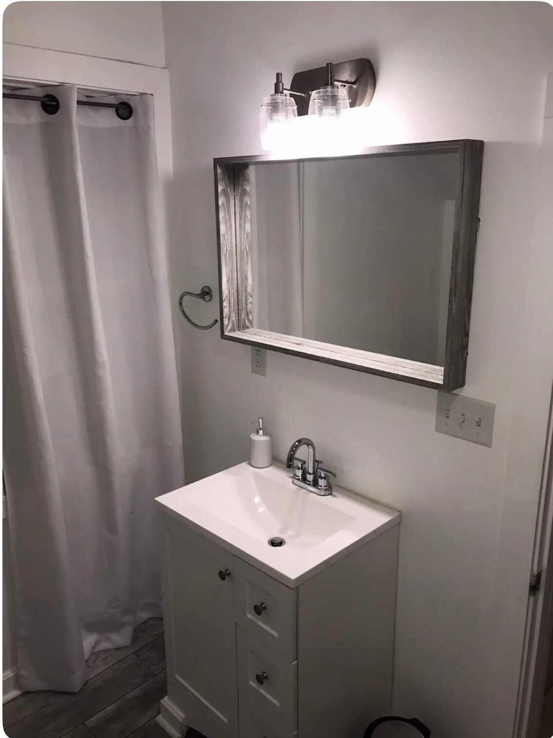 unit 3 - 240 South Ave