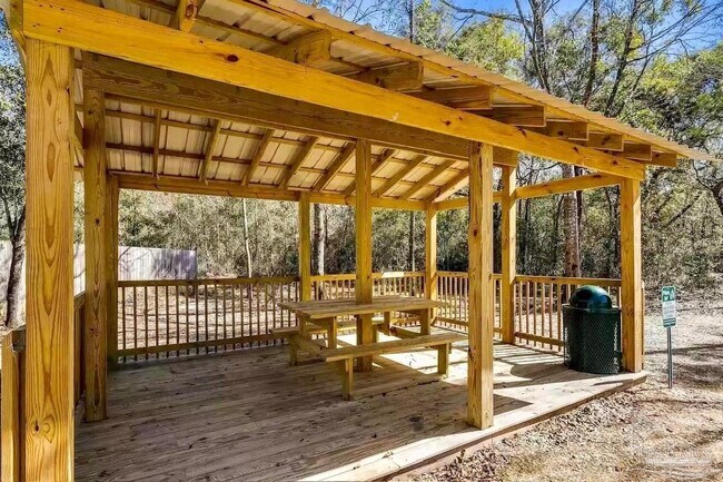 Building Photo - 5260 Peach Dr