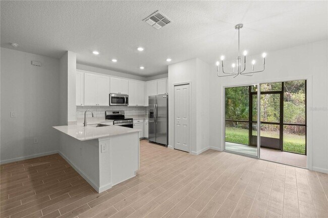 Building Photo - 3613 SE 37th Ct