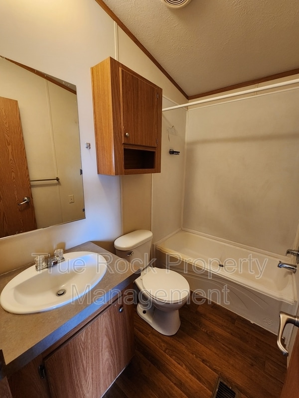 Building Photo - 16780 County Rd 1525