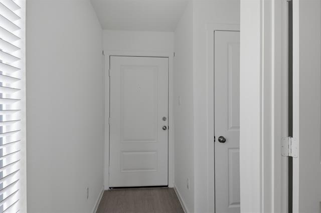 Building Photo - 6307 Sandpiper Ln