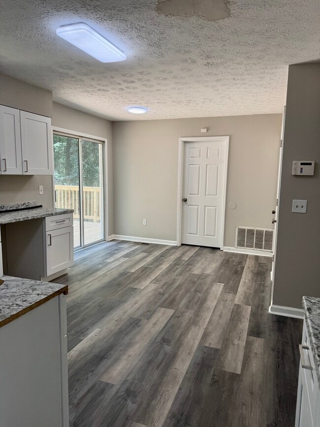 Building Photo - 10415 Virginia Pine Ln