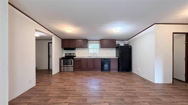 Building Photo - 1430 W Howard Ln