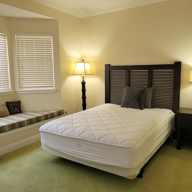 Building Photo - Luxury Living with Ocean Views in Wailea at Kai Malu