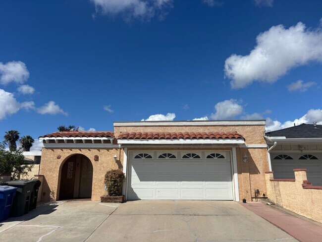 Building Photo - Charming 2-Bedroom Home with 2-Car Garage in Chula Vista