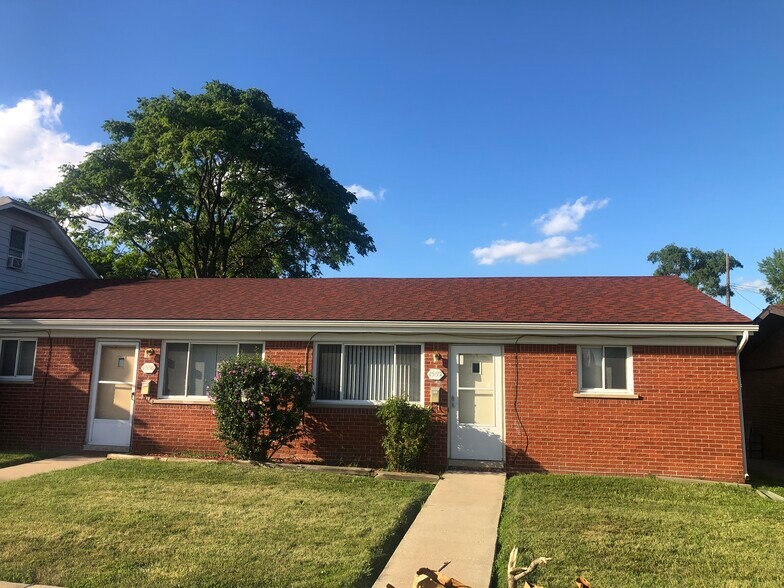 Building Photo - 1552 Hanover St