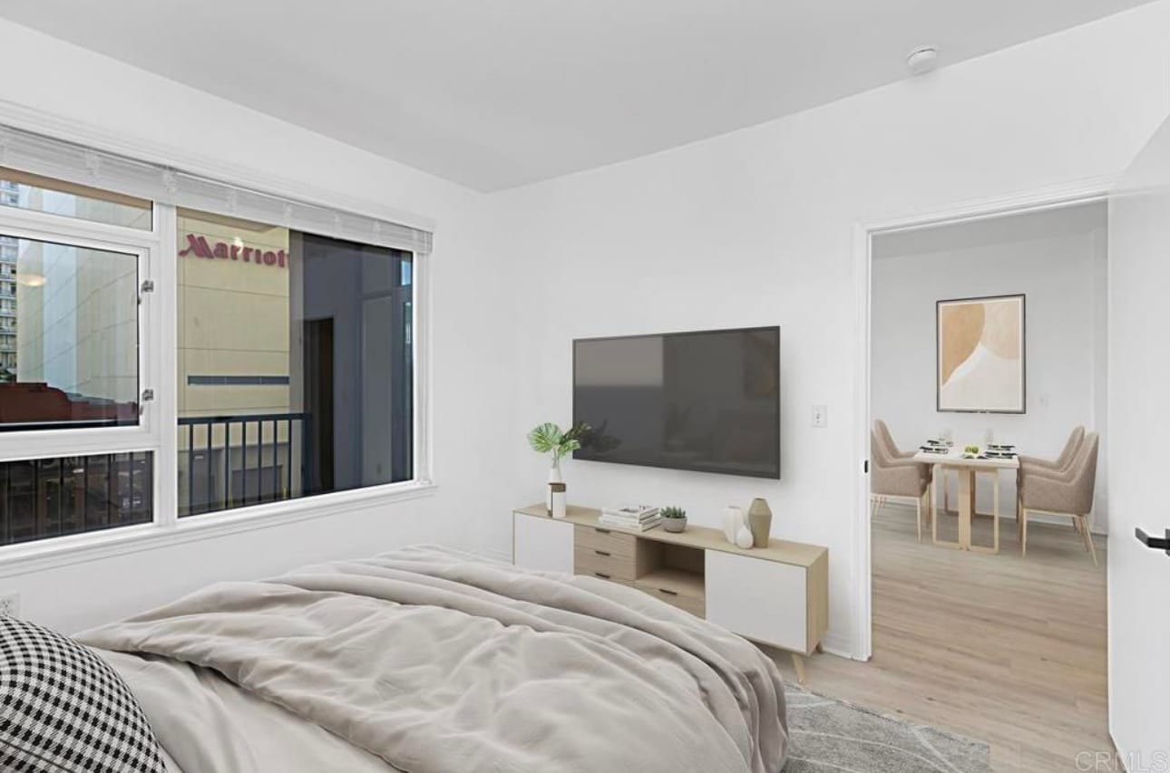 Building Photo - 530 K St