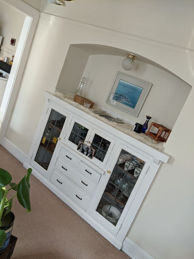 Building Photo - August Management presents the Mariner Duplex