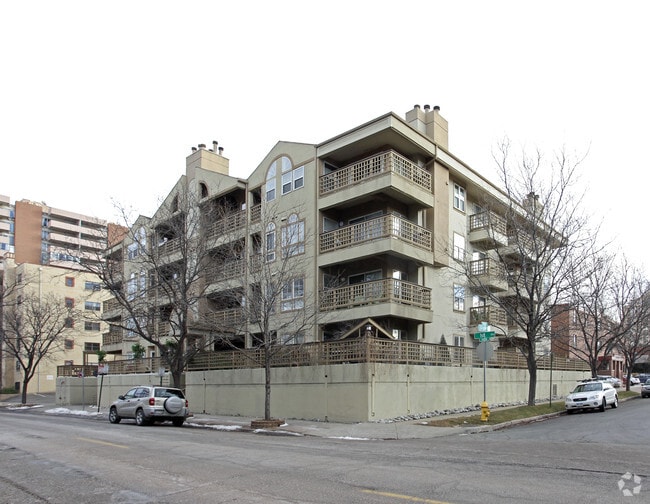Primary Photo - Parkside on Cherry Creek