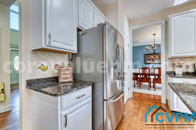 Building Photo - 13017 Weiss Dr
