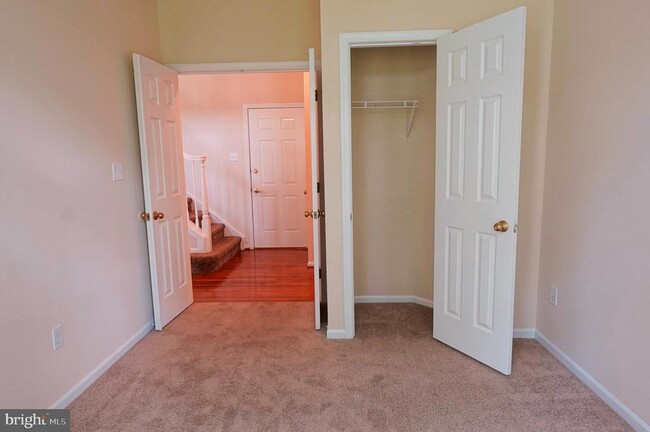 Building Photo - 106 Europa Blvd