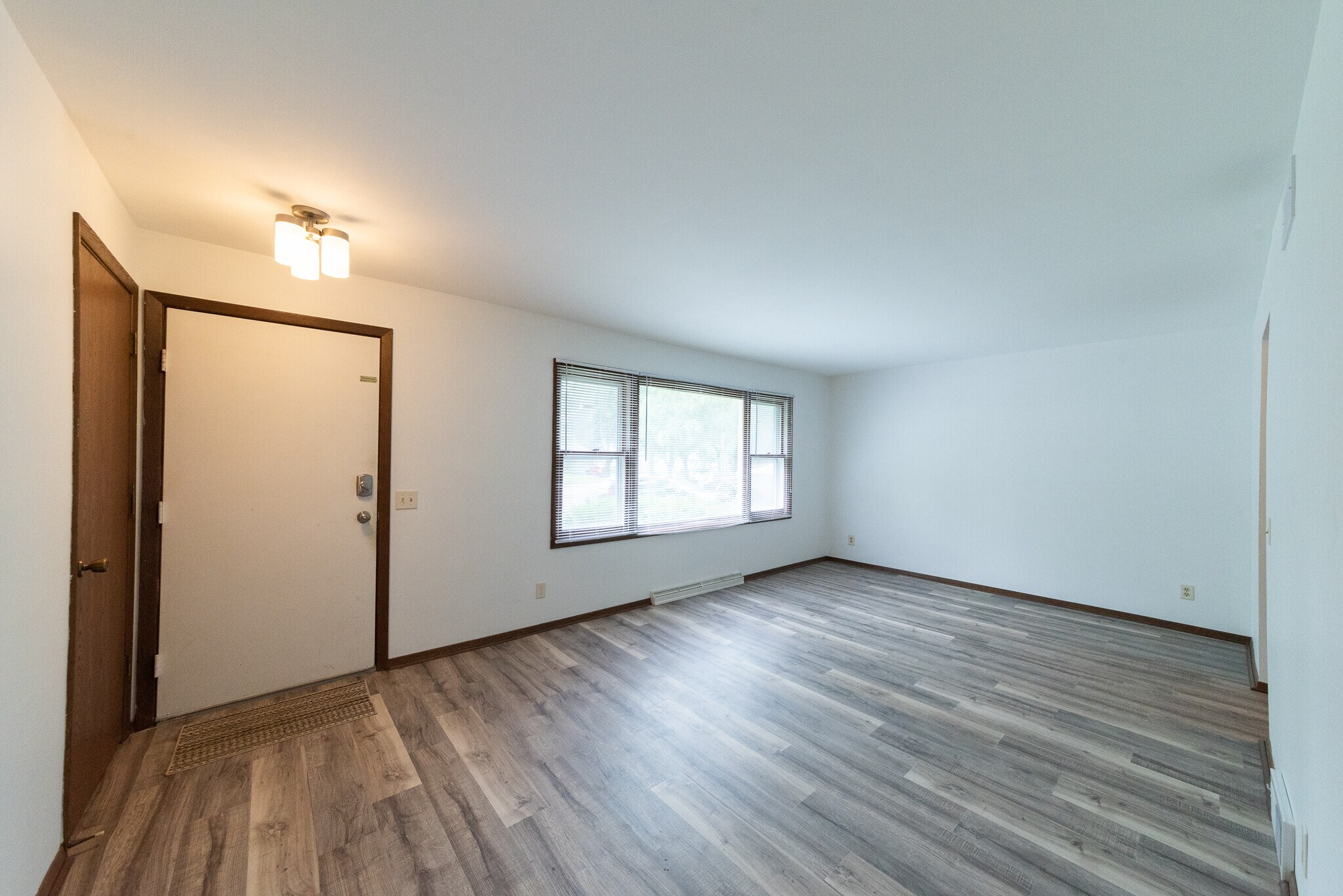 Living Room - 5312 Trafalger Pl