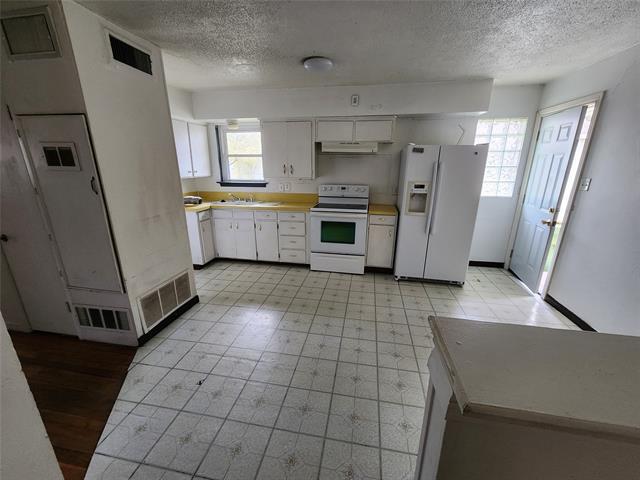 Building Photo - 843 Harbor Dr