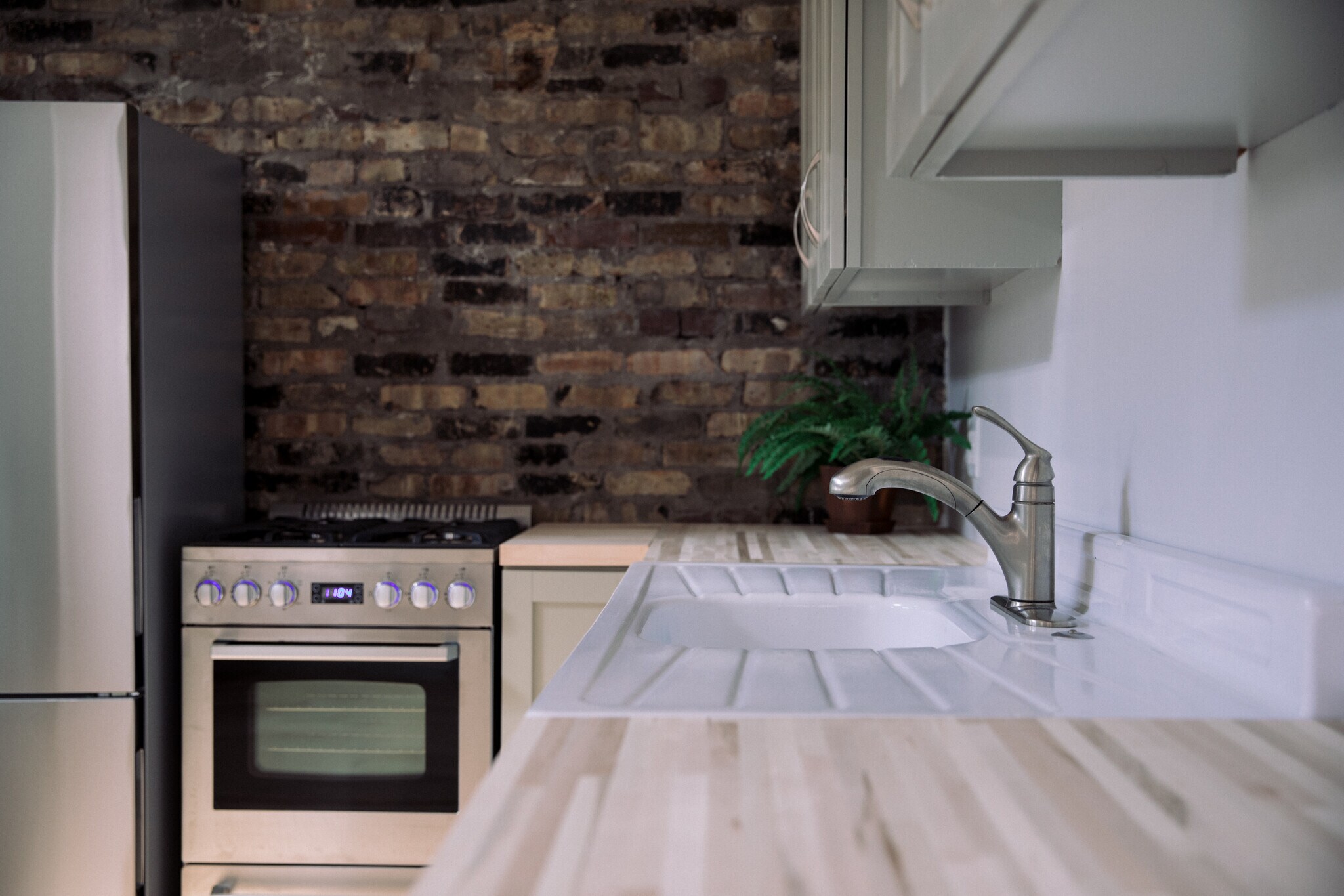 Building Photo - 3925 W Eddy St