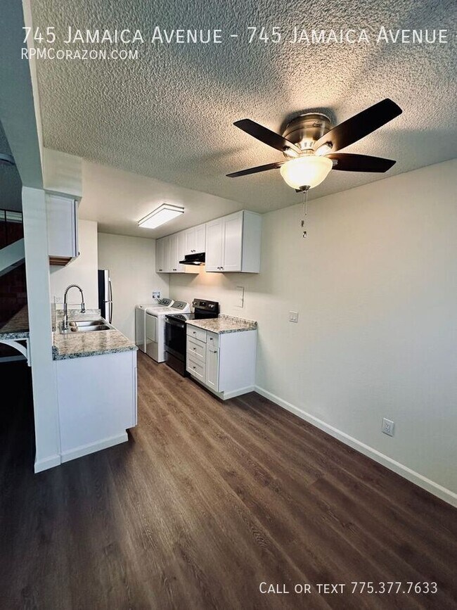 Building Photo - 745 Jamaica Ave