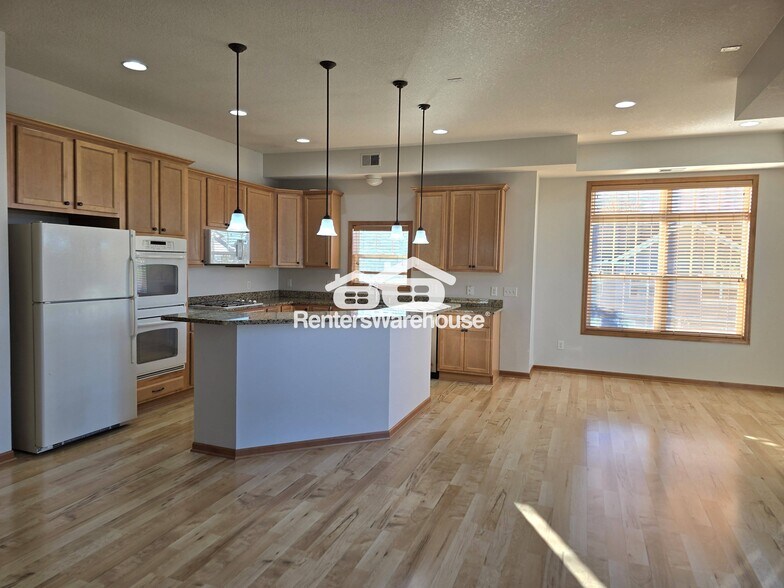 Building Photo - 9630 Independence Cir