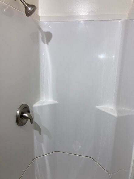 Building Photo - 12 W Southern Ave